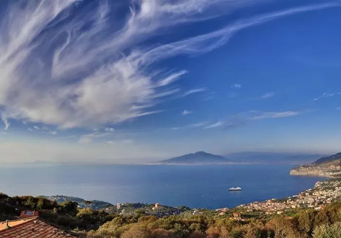 Willa Stony Volcano View *